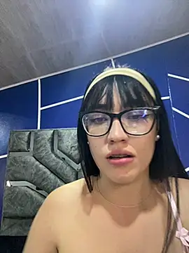 Snapshot of Melody_rousse_ chatting on 03-17-25, 07:15 Melody rousse online show from 03-17-25, 07:15