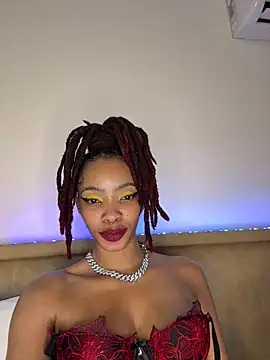 Snapshot of ZinaFreak chatting on 11-08-25, 07:06 ZinaFreak online show from 11-08-25, 07:06