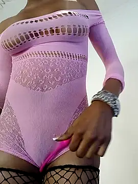 Snapshot of ZinaFreak chatting on 03-03-25, 02:17 ZinaFreak online show from 03-03-25, 02:17