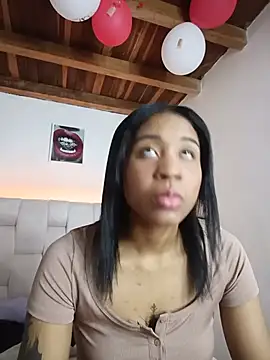 Snapshot of Zaira_Rose_ chatting on 07-15-26, 01:12 Zaira Rose online show from 07-15-26, 01:12