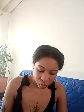Snapshot of Zaira_Rose_ chatting on 04-25-26, 06:27 Zaira Rose online show from 04-25-26, 06:27