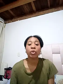 Snapshot of Zaira_Rose_ chatting on 05-10-26, 03:32 Zaira Rose online show from 05-10-26, 03:32
