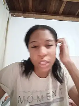 Snapshot of Zaira_Rose_ chatting on 06-17-26, 11:25 Zaira Rose online show from 06-17-26, 11:25