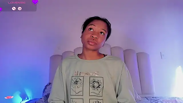 Zaira Rose  online show from 09-23-25, 12:45