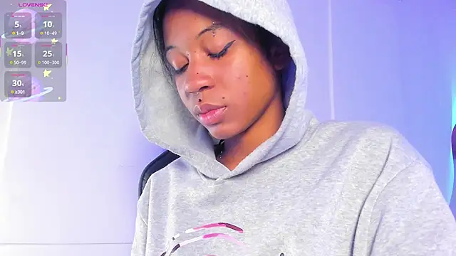 Zaira Rose  online show from 10-08-25, 02:51