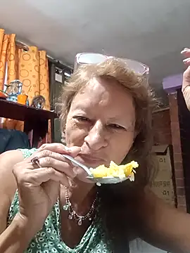 MaryLunna online show from 02-19-25, 12:55