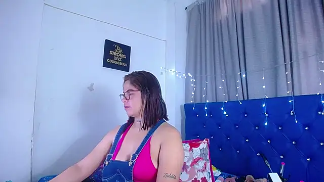 hornny cougar online show from 01-08-26, 06:25