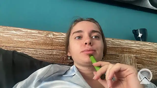 valure lera online show from 03-19-25, 04:57