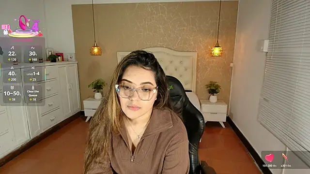 Hadley  online show from 04-11-26, 03:25