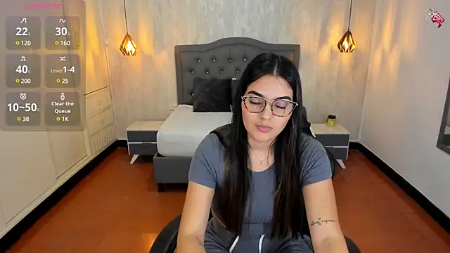 Snapshot of Hadley_ chatting on 02-25-25, 03:31 Hadley online show from 02-25-25, 03:31
