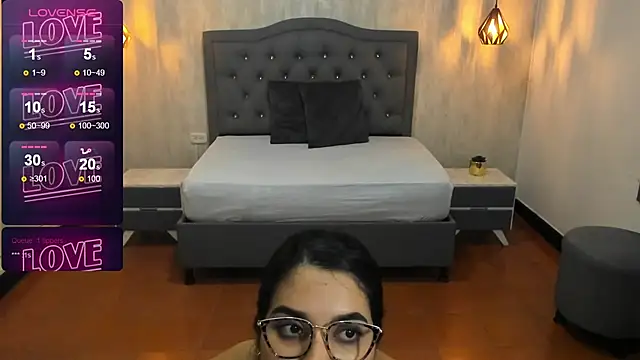 Snapshot of Hadley_ chatting on 03-22-25, 03:20 Hadley online show from 03-22-25, 03:20