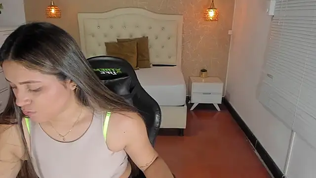 Hadley  online show from 02-28-26, 03:39