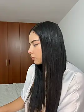 eileensophi online show from 07-10-26, 02:00
