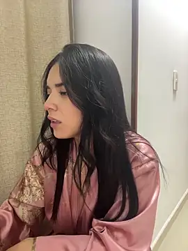 Snapshot of eileensophi chatting on 01-19-26, 01:31 eileensophi online show from 01-19-26, 01:31