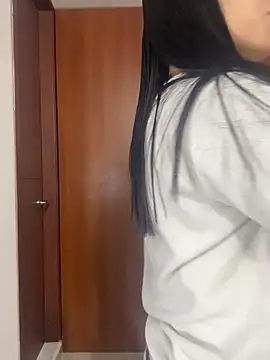 Snapshot of eileensophi chatting on 02-20-26, 04:09 eileensophi online show from 02-20-26, 04:09