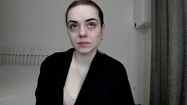 Hustle Babyy online show from 11-18-25, 02:31