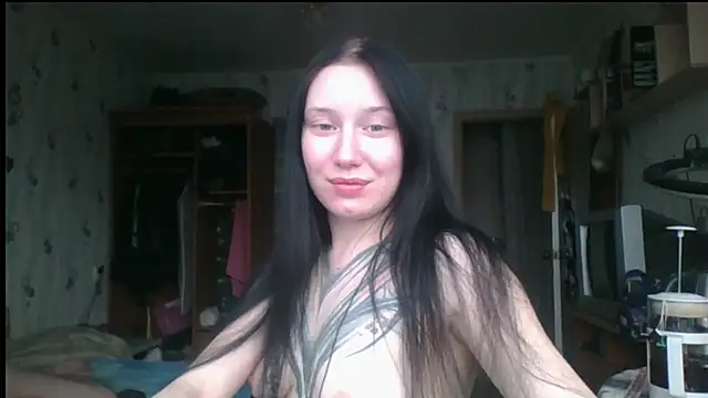Snapshot of RussNocturnal chatting on 04-21-26, 03:40 RussNocturnal online show from 04-21-26, 03:40