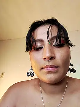 Pauilina Simons online show from 01-28-25, 09:19