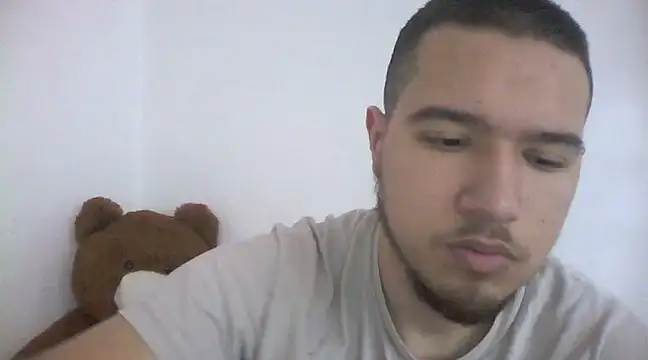Snapshot of Drag_Queen chatting on 02-06-25, 07:35 Drag Queen online show from 02-06-25, 07:35