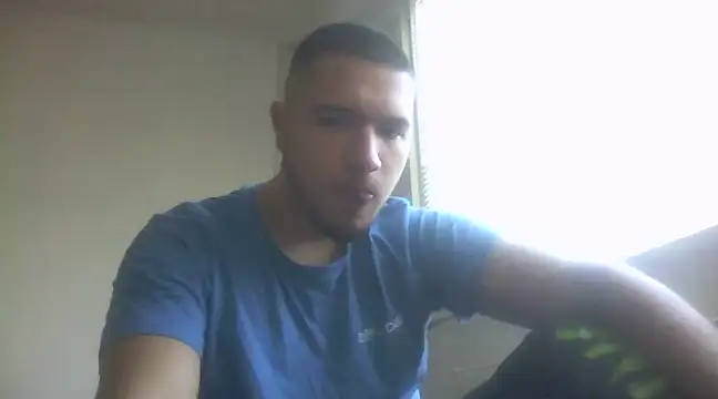 Snapshot of Drag_Queen chatting on 01-31-25, 02:17 Drag Queen online show from 01-31-25, 02:17