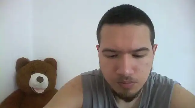 Snapshot of Drag_Queen chatting on 03-12-25, 08:19 Drag Queen online show from 03-12-25, 08:19