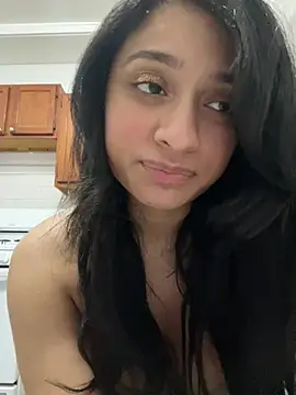 Snapshot of Cristinasunny chatting on 06-11-26, 02:22 Cristinasunny online show from 06-11-26, 02:22