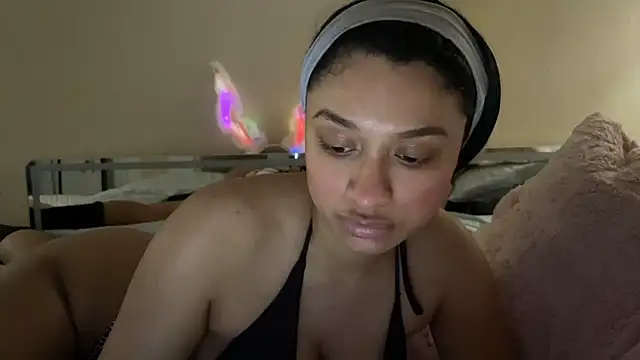 Snapshot of Cristinasunny chatting on 08-04-26, 08:35 Cristinasunny online show from 08-04-26, 08:35