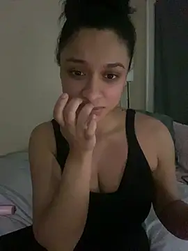 Snapshot of Cristinasunny chatting on 07-16-26, 02:19 Cristinasunny online show from 07-16-26, 02:19