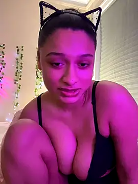 Snapshot of Cristinasunny chatting on 10-25-25, 01:27 Cristinasunny online show from 10-25-25, 01:27
