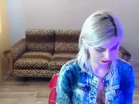 Snapshot of SexyBeatriice chatting on 03-03-25, 07:24 SexyBeatriice online show from 03-03-25, 07:24