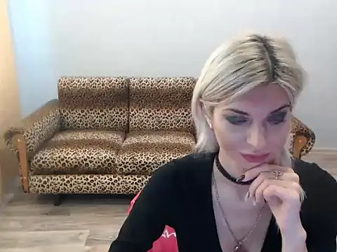 SexyBeatriice online show from 11-23-25, 07:18