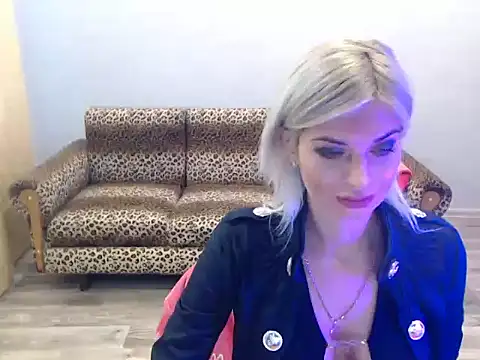 SexyBeatriice online show from 10-31-25, 07:16