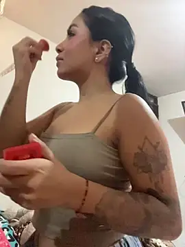 Estefy gomez09 online show from 11-14-25, 07:06