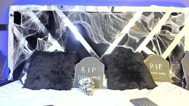 AliDiaz  online show from 10-27-25, 07:15