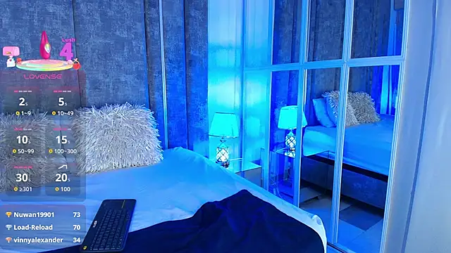 AliDiaz  online show from 12-22-25, 07:25