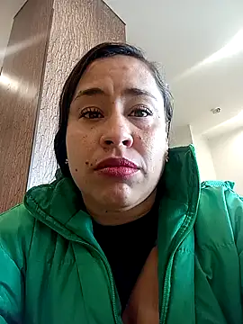 kamila lovee online show from 09-23-25, 04:47
