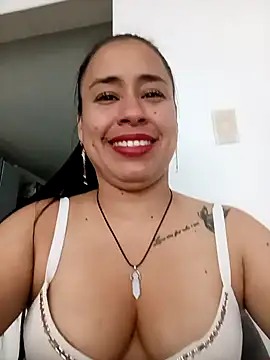 kamila lovee online show from 10-07-25, 08:32