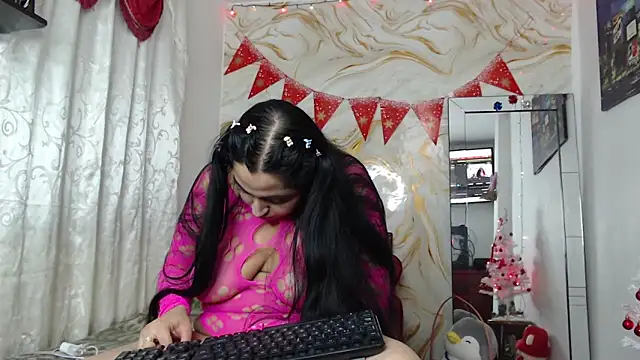 Snapshot of kendall_morry chatting on 01-16-26, 04:49 kendall morry online show from 01-16-26, 04:49