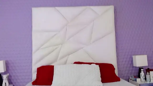 BrielaDiCaprio online show from 02-26-25, 07:42