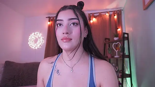 Snapshot of Nalia_adams chatting on 10-10-25, 03:02 Nalia adams online show from 10-10-25, 03:02