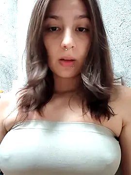 Maiden-Hot online show from 04-17-26, 09:17