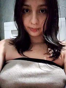 Maiden-Hot online show from 04-05-26, 08:10