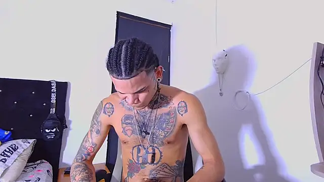 hot man05 online show from 01-06-26, 09:19