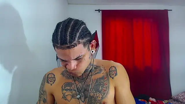 hot man05 online show from 10-27-25, 07:48