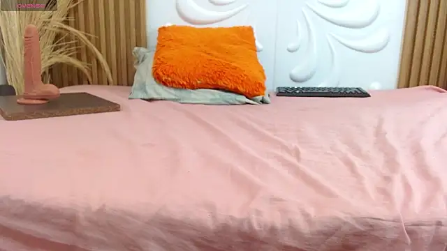 Snapshot of Alinna_addas_03 chatting on 02-23-26, 12:17 Alinna addas 03 online show from 02-23-26, 12:17