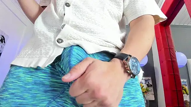 Snapshot of Thomas_May4rs chatting on 02-27-25, 07:08 Thomas May4rs online show from 02-27-25, 07:08