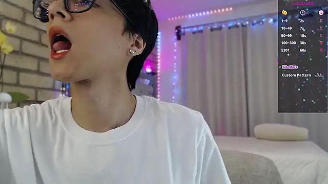 Snapshot of biel_biel chatting on 02-17-26, 04:54 biel biel online show from 02-17-26, 04:54