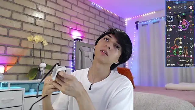 biel biel online show from 03-25-26, 05:51