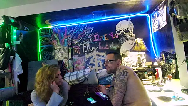 Snapshot of RhyleeRaine chatting on 09-16-25, 04:30 RhyleeRaine online show from 09-16-25, 04:30