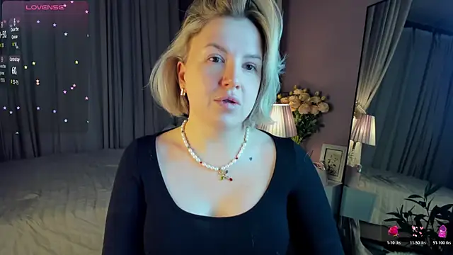 Nikki Kai online show from 12-23-25, 01:05